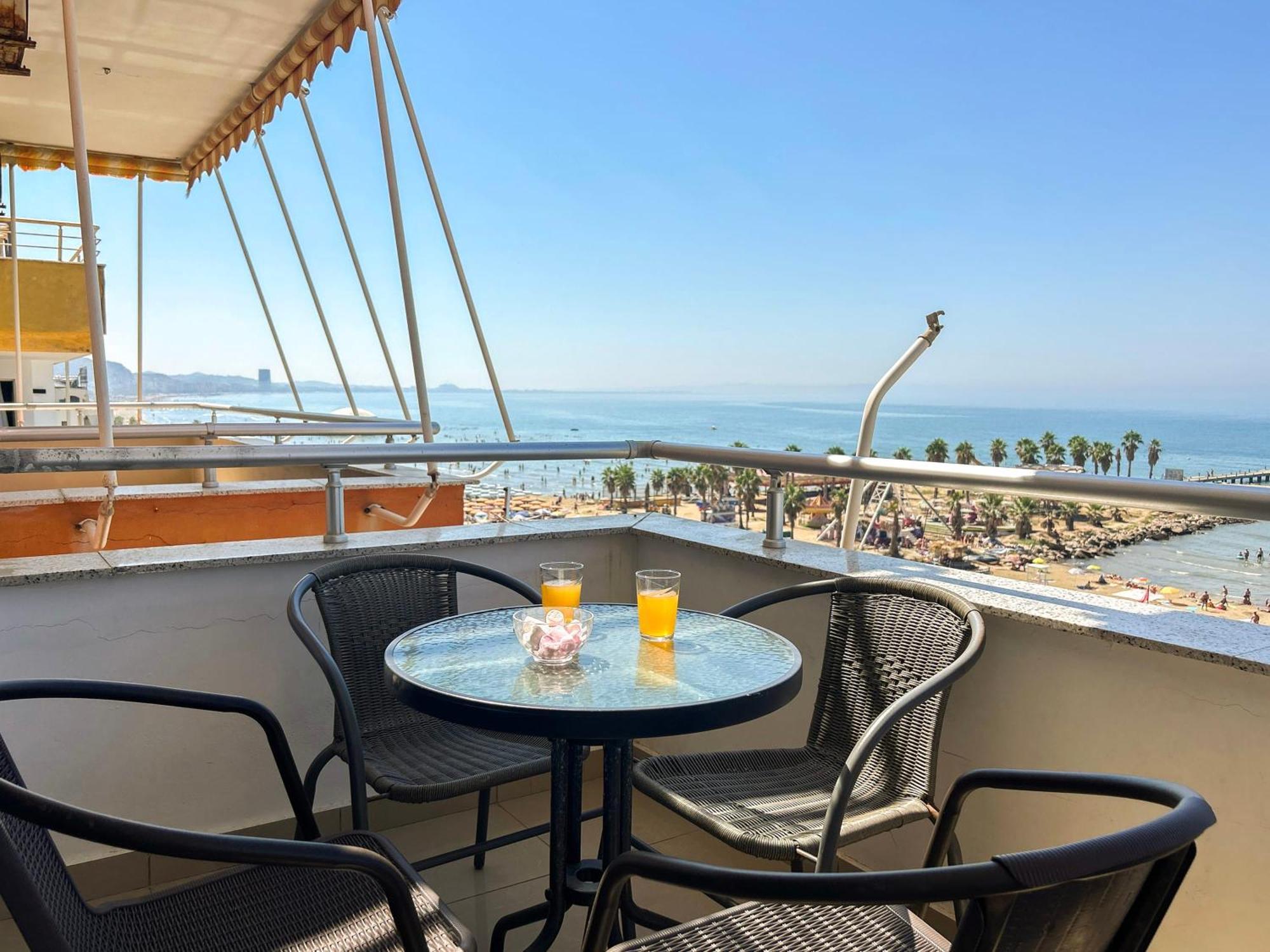 Costante 614 Apartment Durres Bagian luar foto